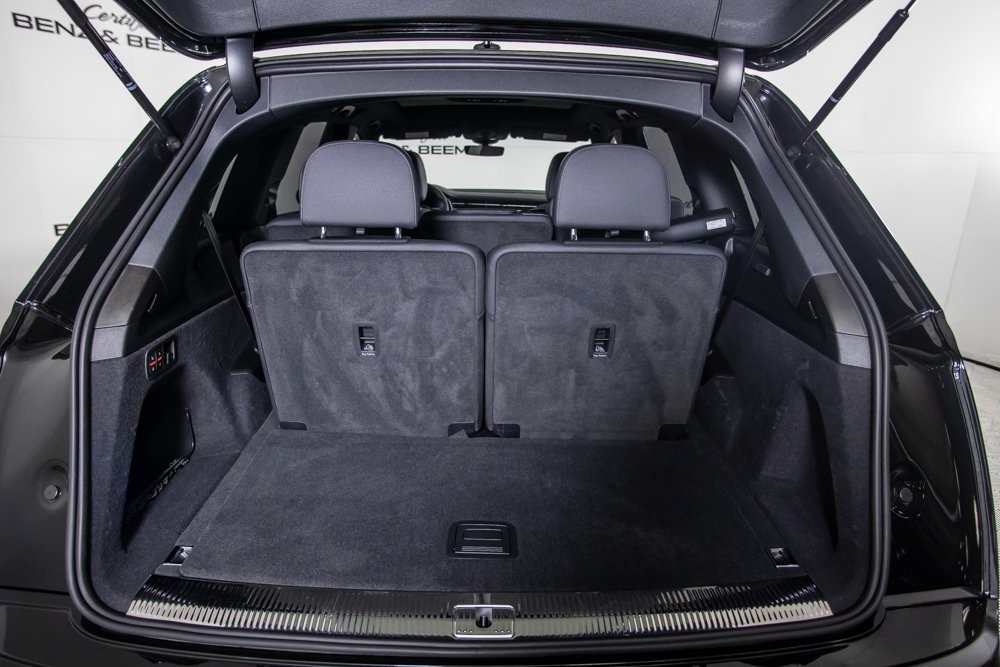 Vehicle image 11 of 46