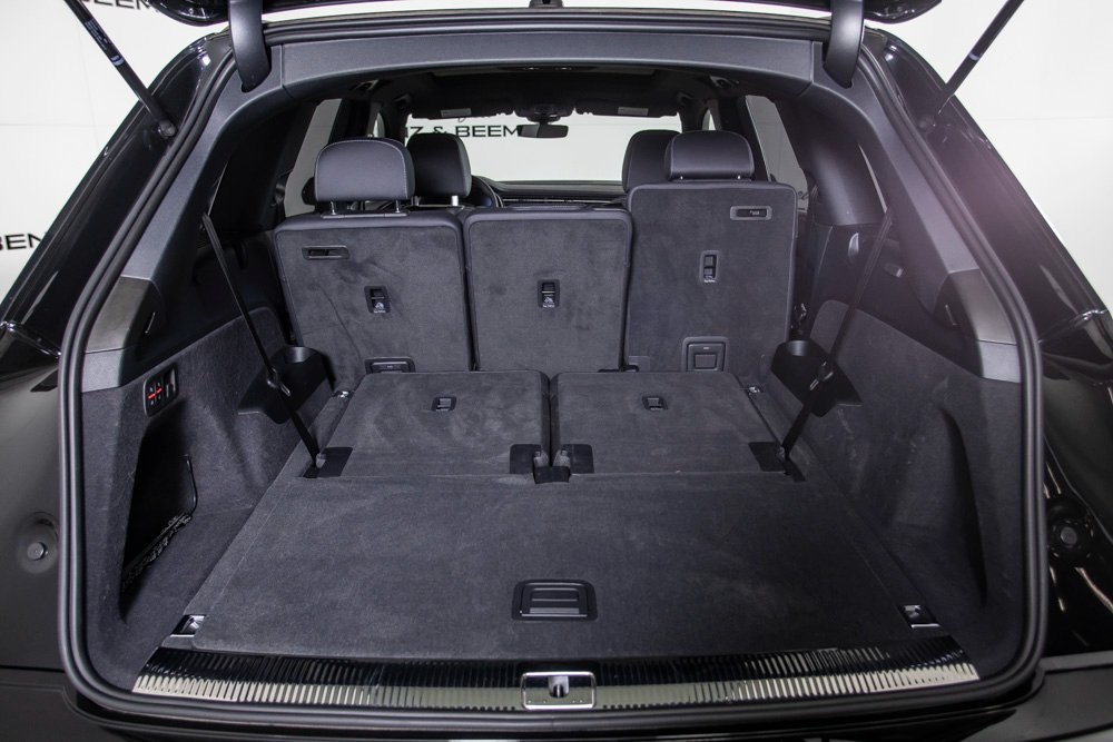 Vehicle image 12 of 46
