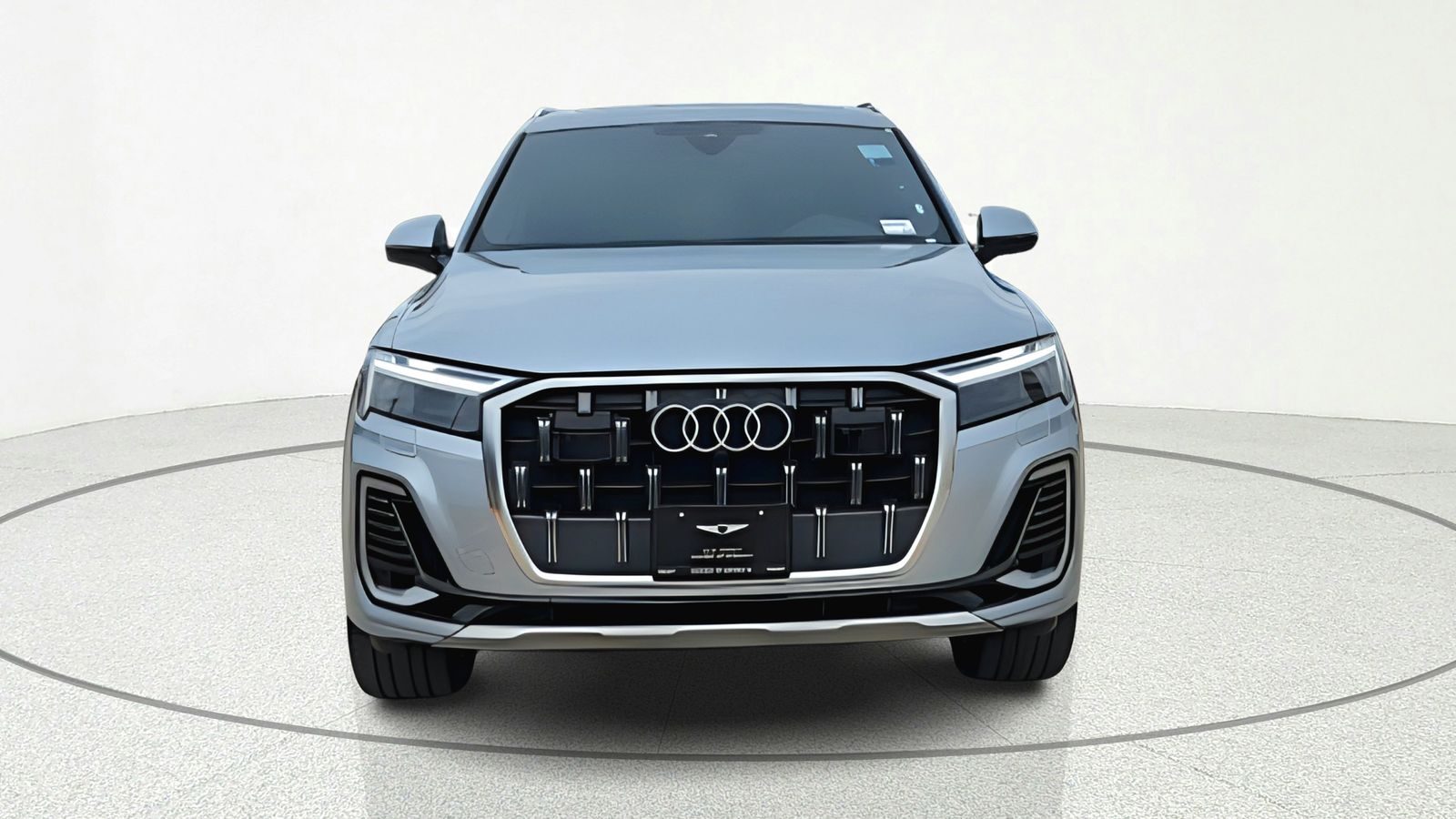 2025 Audi Q7 Premium Plus Image 2 of 36