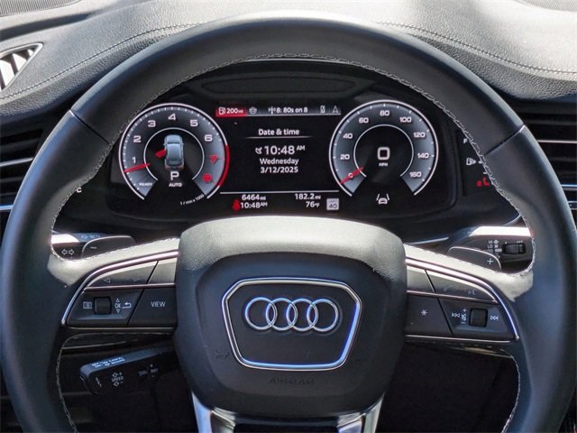 Vehicle image 21 of 32