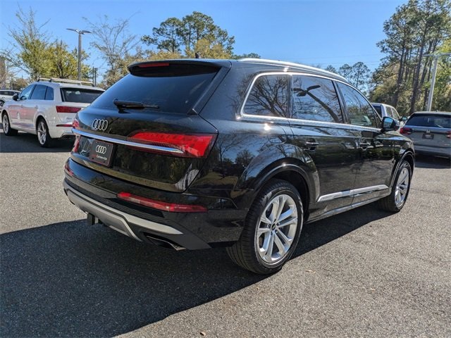 Vehicle image 6 of 32