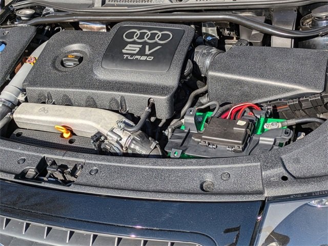 Vehicle image 16 of 32