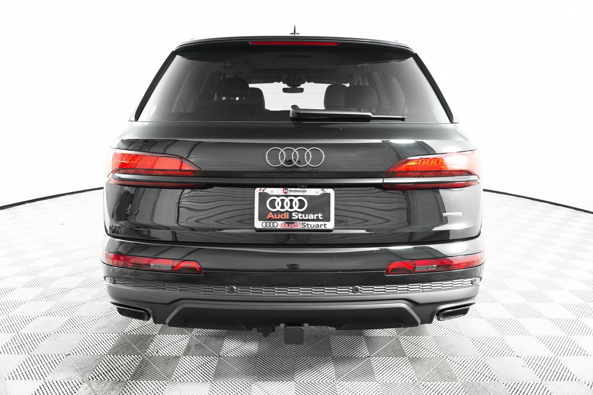 2025 Audi Q7 Premium Plus Image 6 of 39