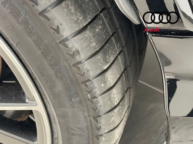 2025 Audi Q7 Premium Plus Image 8 of 39