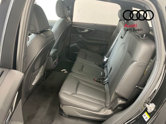 2025 Audi Q7 Premium Plus Image 13 of 39