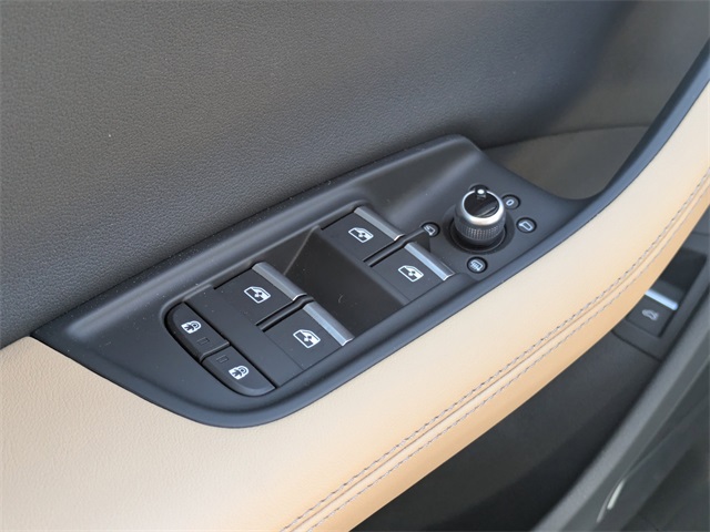 2025 Audi Q7 Premium Plus Image 27 of 30