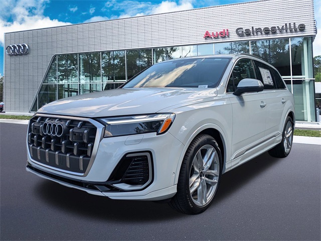 2025 Audi Q7 Premium Plus Image 1 of 30