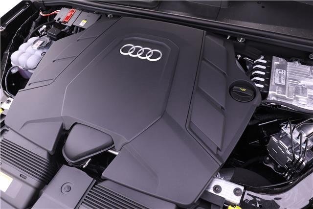 2025 Audi Q7 Premium Plus Image 6 of 17