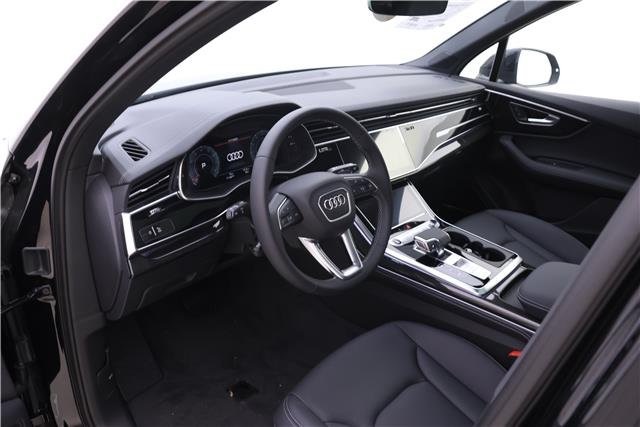 2025 Audi Q7 Premium Plus Image 11 of 17