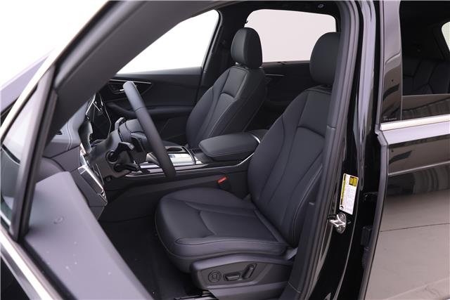 2025 Audi Q7 Premium Plus Image 7 of 17