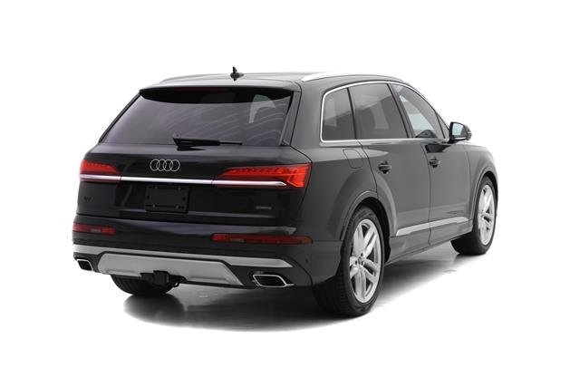 2025 Audi Q7 Premium Plus Image 3 of 17
