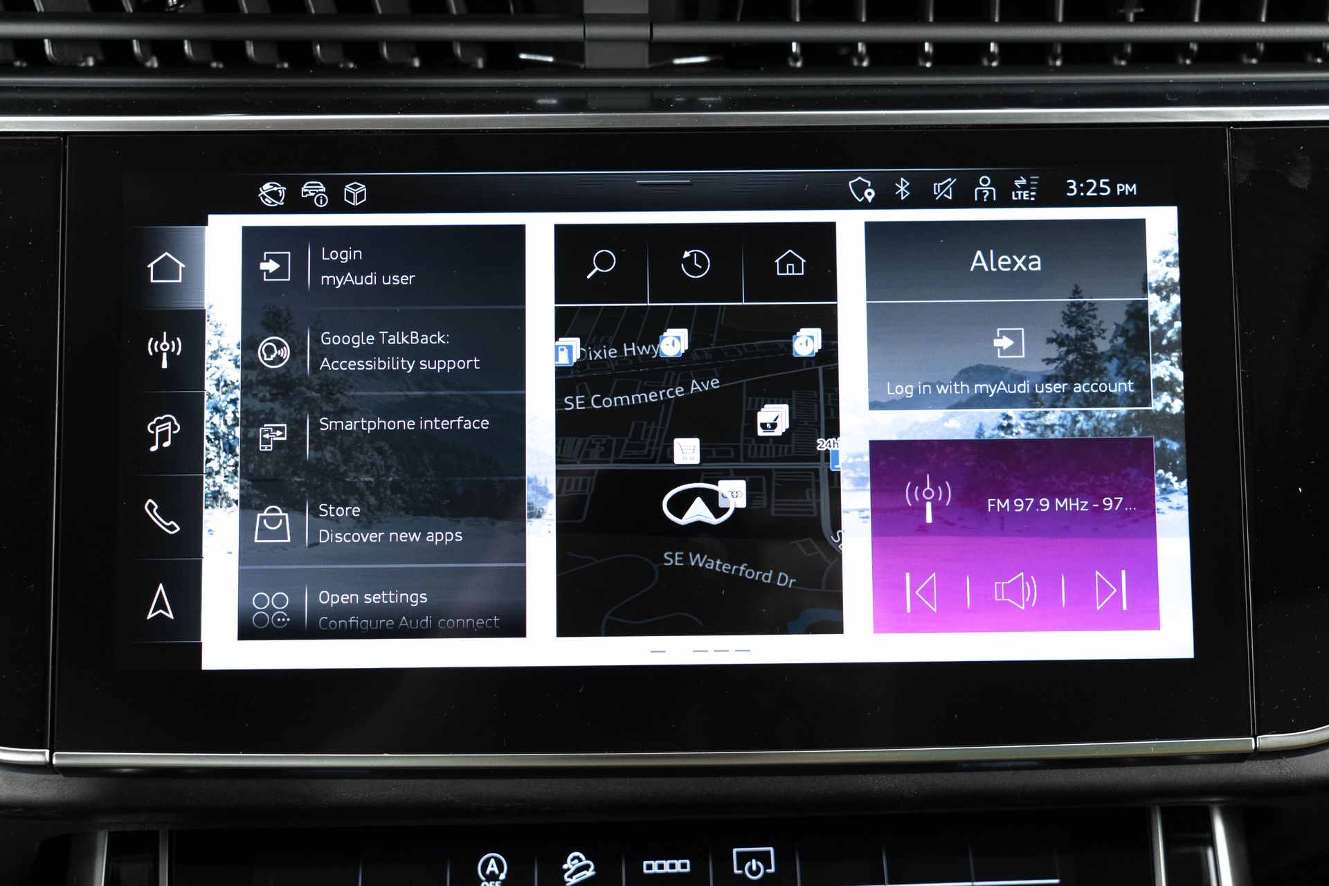 2025 Audi Q7 Premium Plus Image 27 of 38