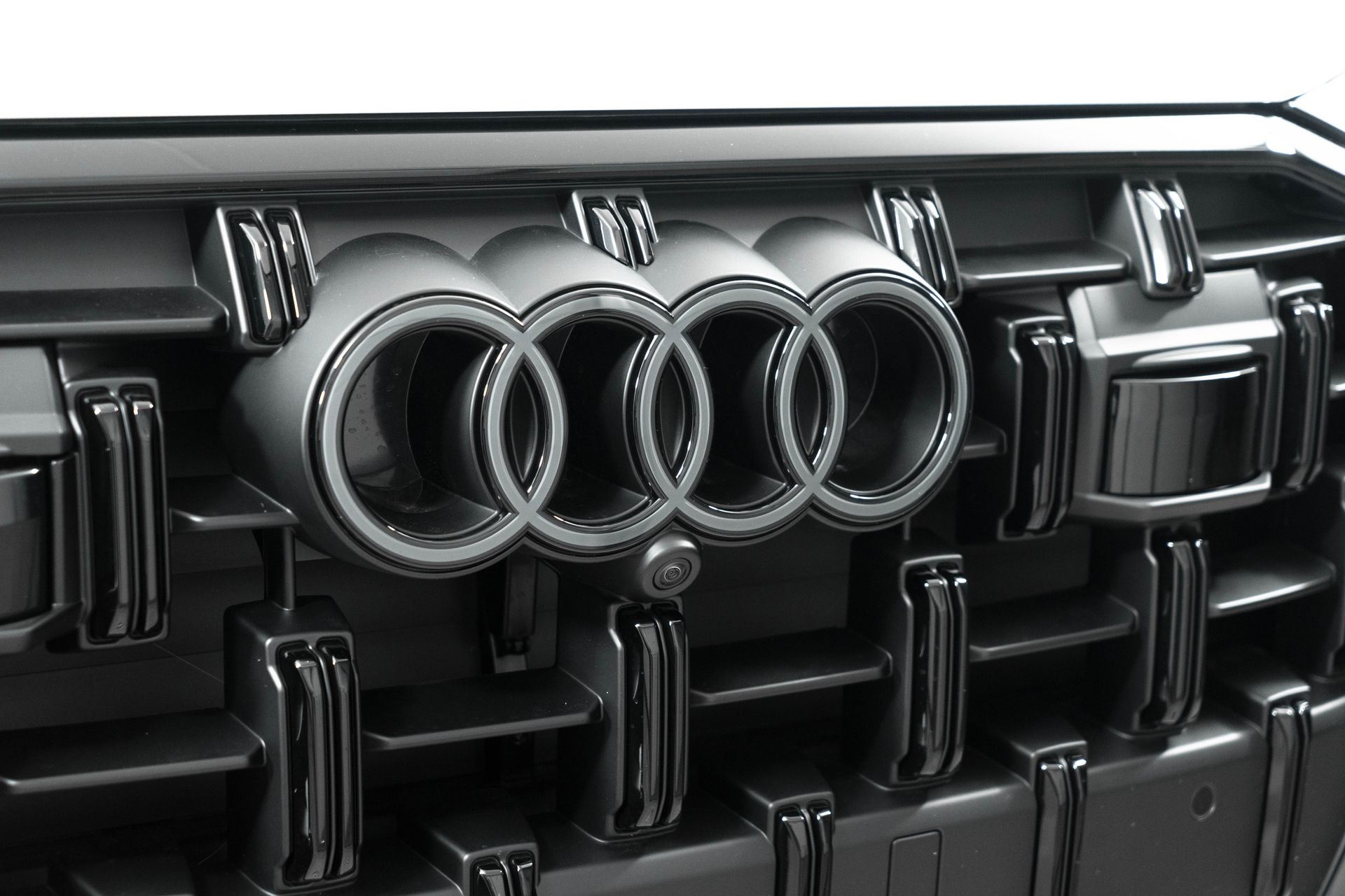 2025 Audi Q7 Premium Plus Image 11 of 38