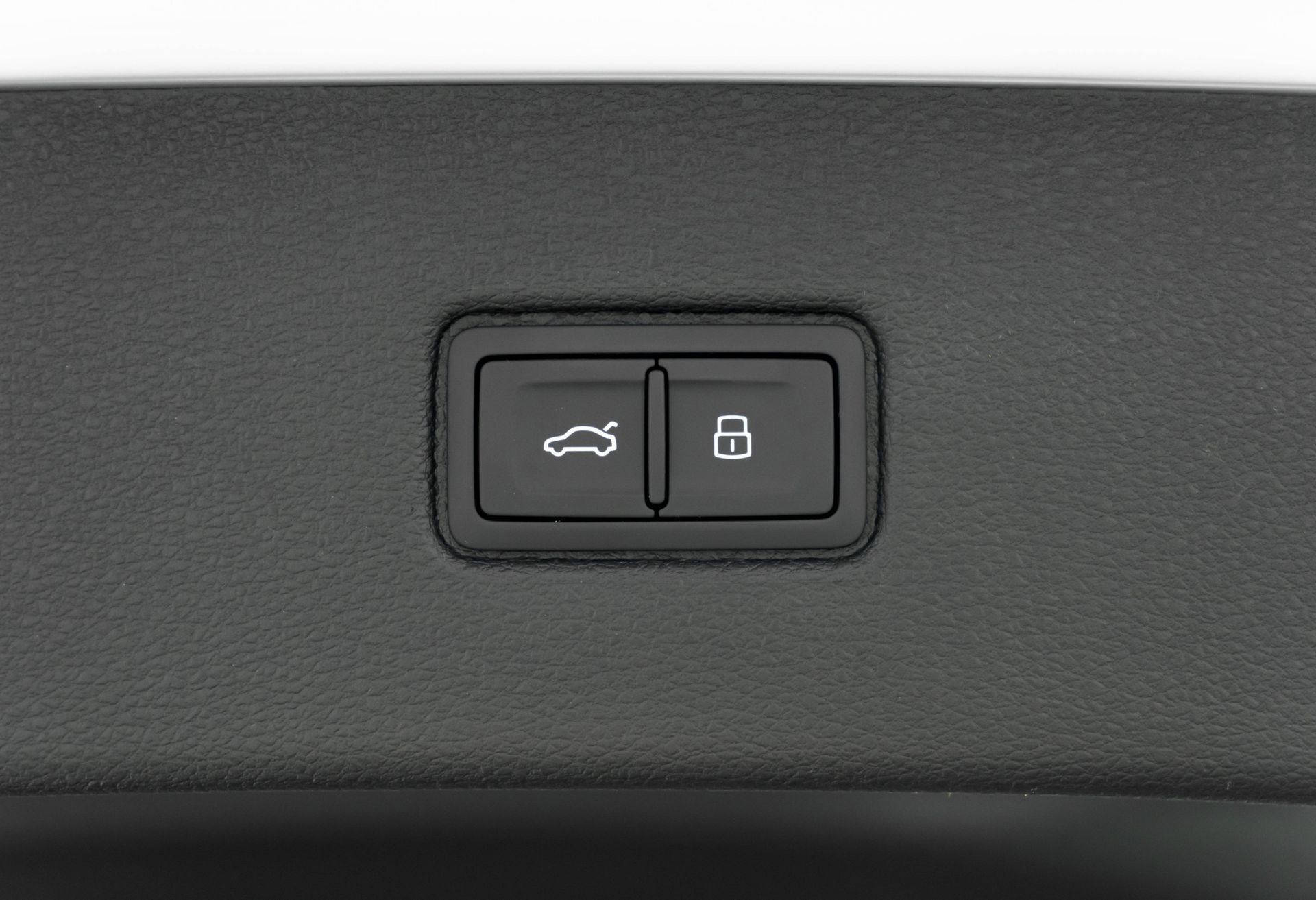 2025 Audi Q7 Premium Plus Image 36 of 38