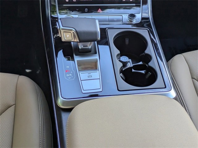 2025 Audi Q7 Premium Plus Image 21 of 29