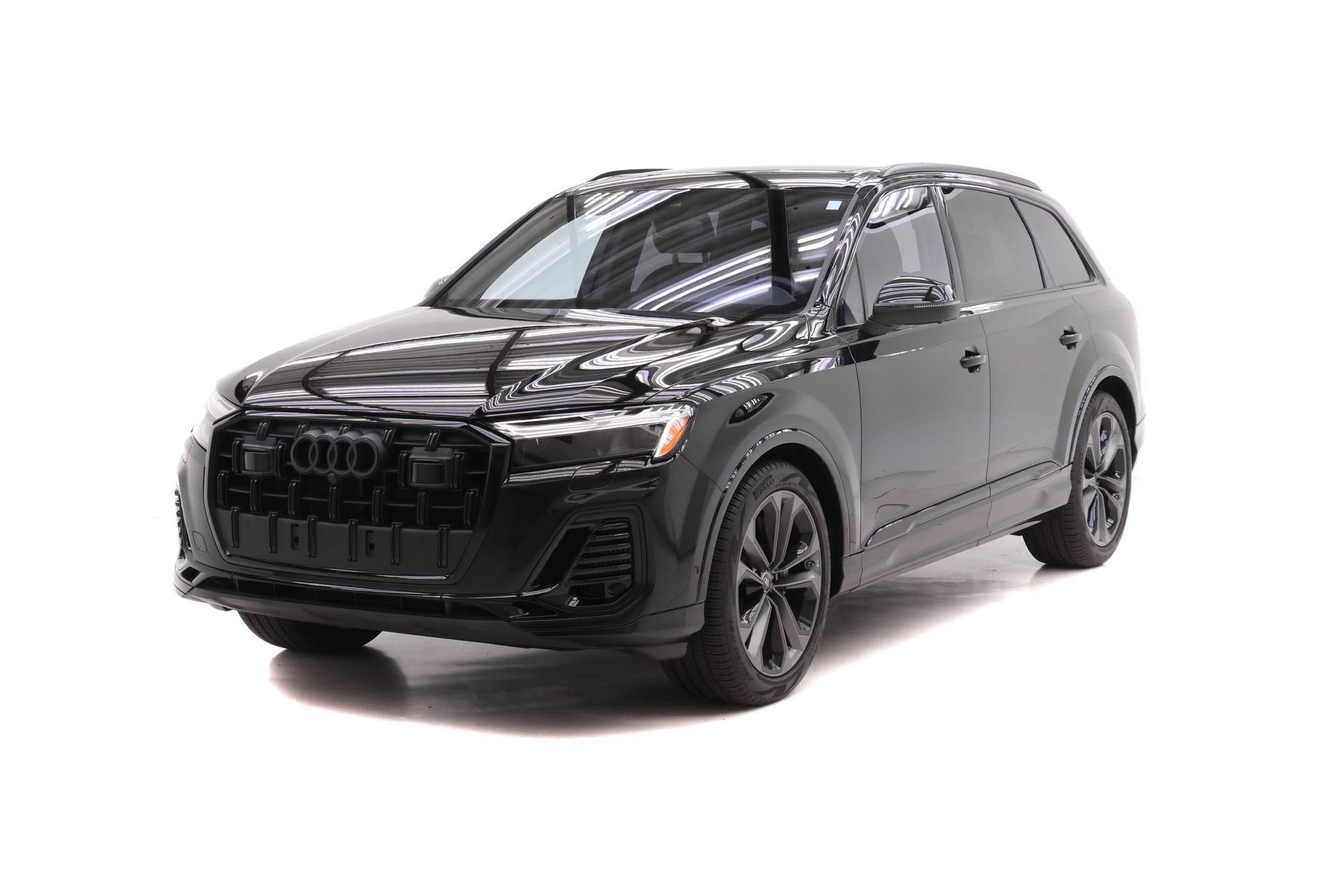 2025 Audi Q7 Premium Plus Image 1 of 25