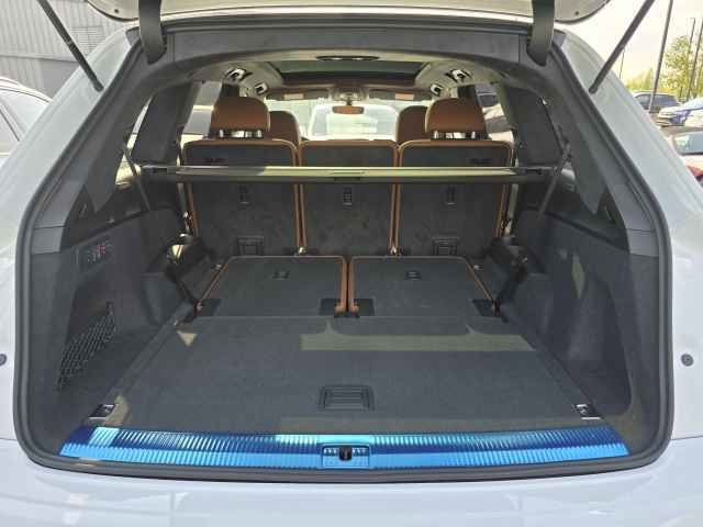 Vehicle image 31 of 49