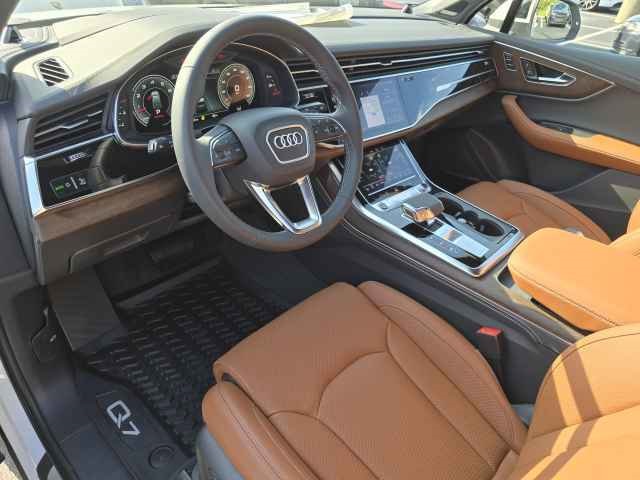Vehicle image 38 of 49