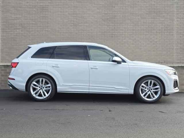 Vehicle image 4 of 49