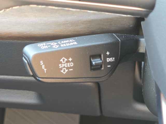 Vehicle image 23 of 49