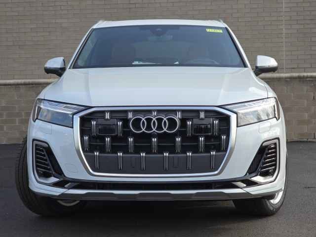 Vehicle image 2 of 49