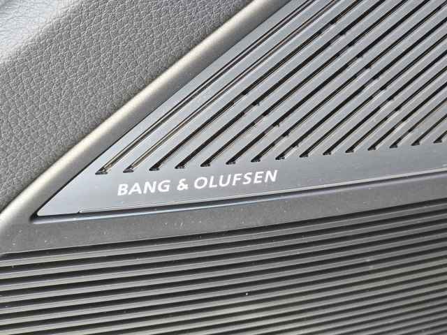 Vehicle image 15 of 49