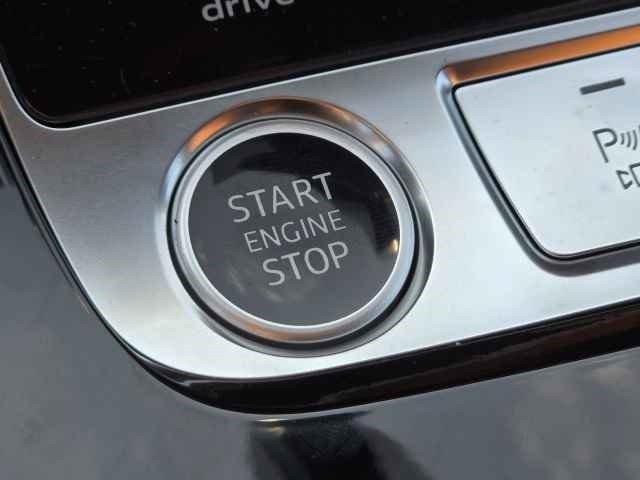 Vehicle image 19 of 49