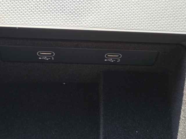 Vehicle image 17 of 49