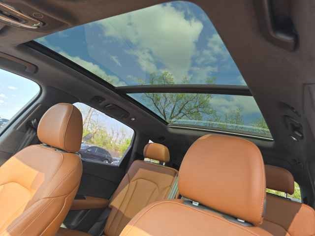 Vehicle image 9 of 49