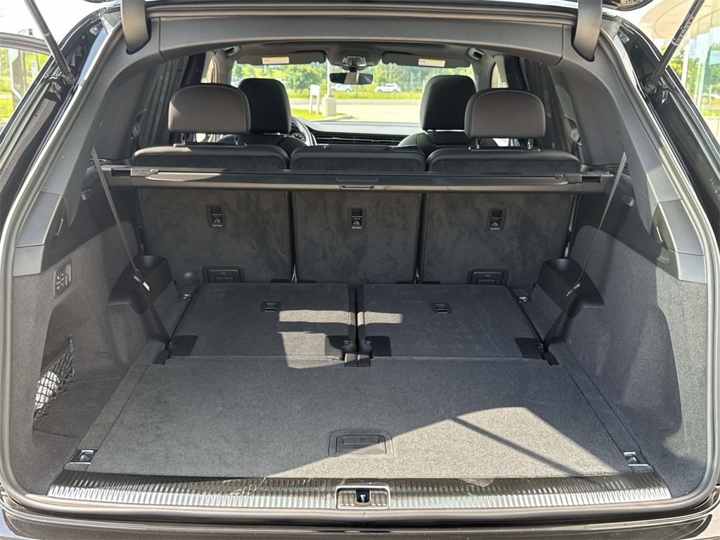 2025 Audi Q7 Premium Plus Image 8 of 22