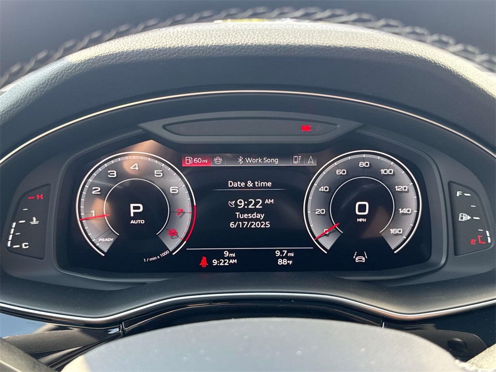 2025 Audi Q7 Premium Plus Image 13 of 22