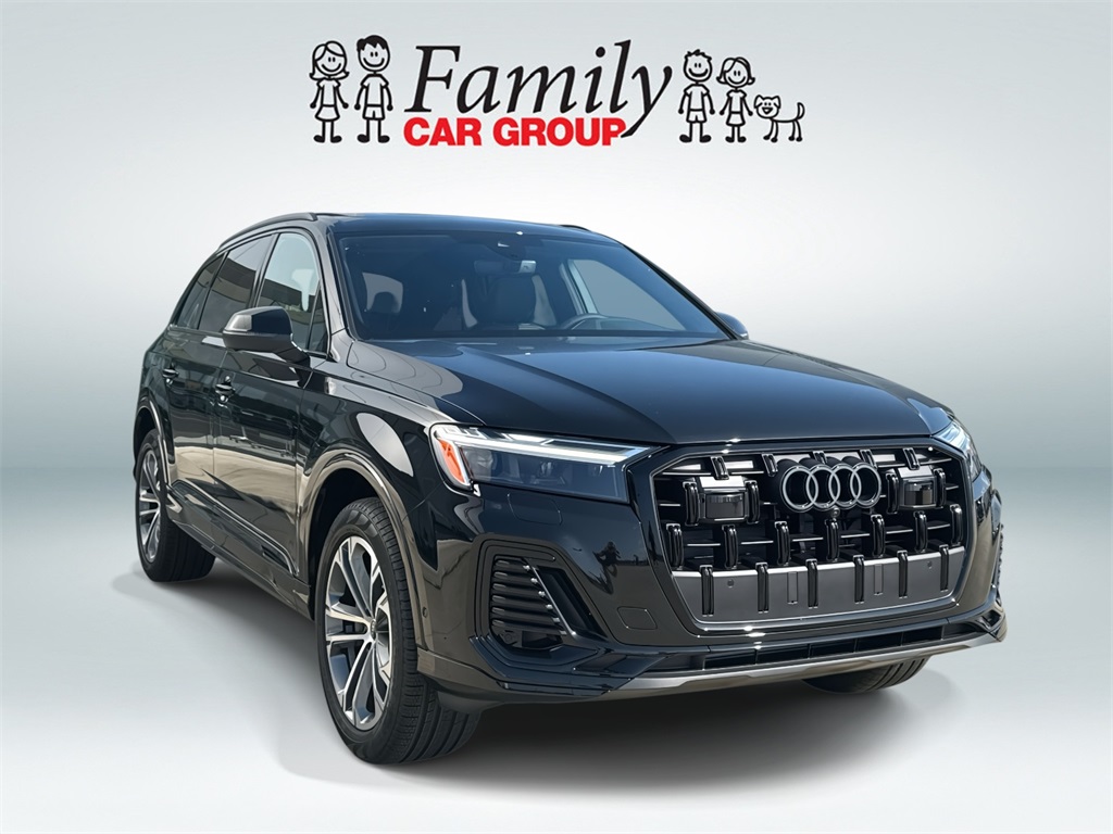 2025 Audi Q7 Premium Plus Image 2 of 22