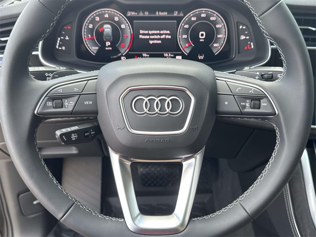 2025 Audi Q7 Premium Plus Image 7 of 17