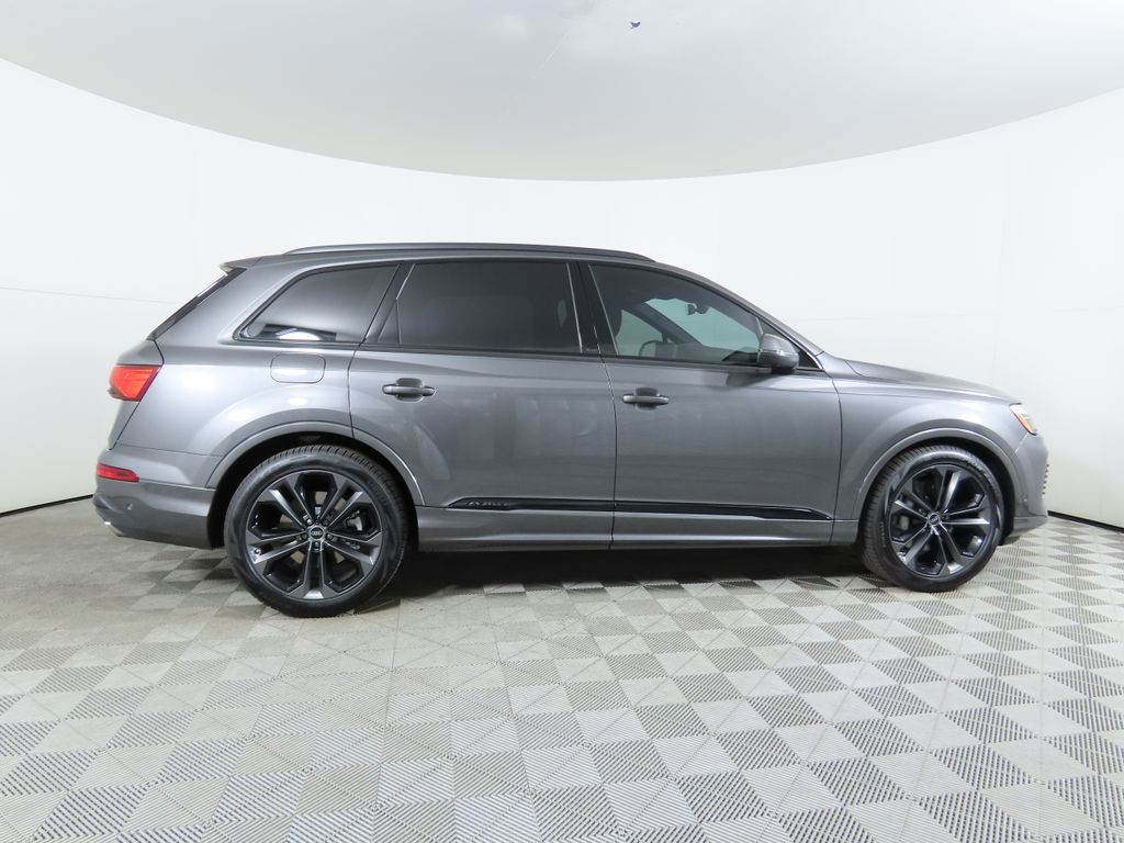 Vehicle image 4 of 34
