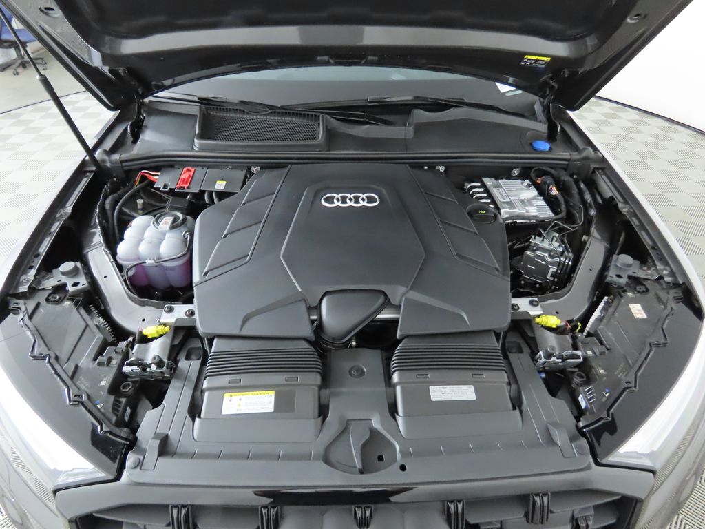 Vehicle image 31 of 34