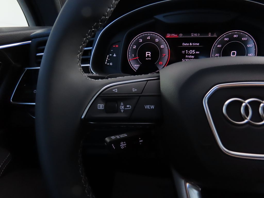 Vehicle image 11 of 34