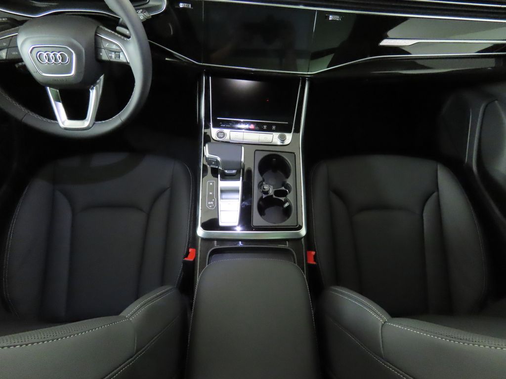 Vehicle image 17 of 34