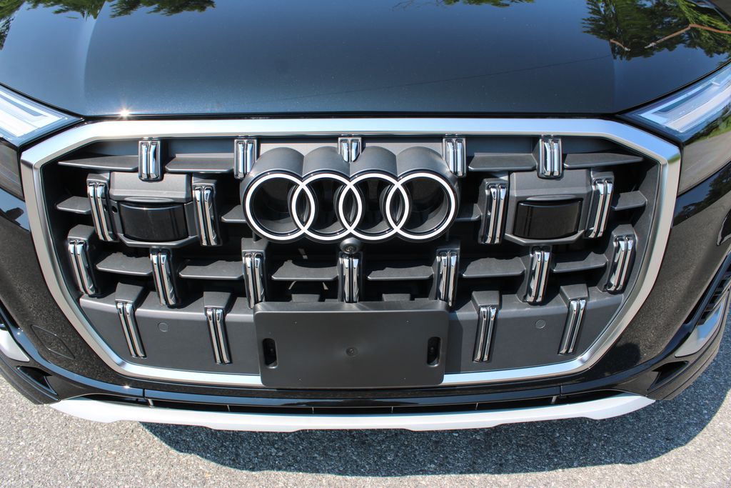 2025 Audi Q7 Premium Plus Image 42 of 57