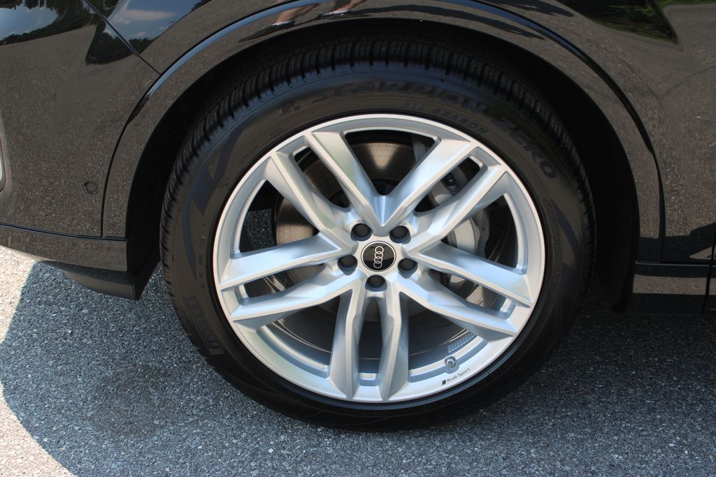 2025 Audi Q7 Premium Plus Image 14 of 57