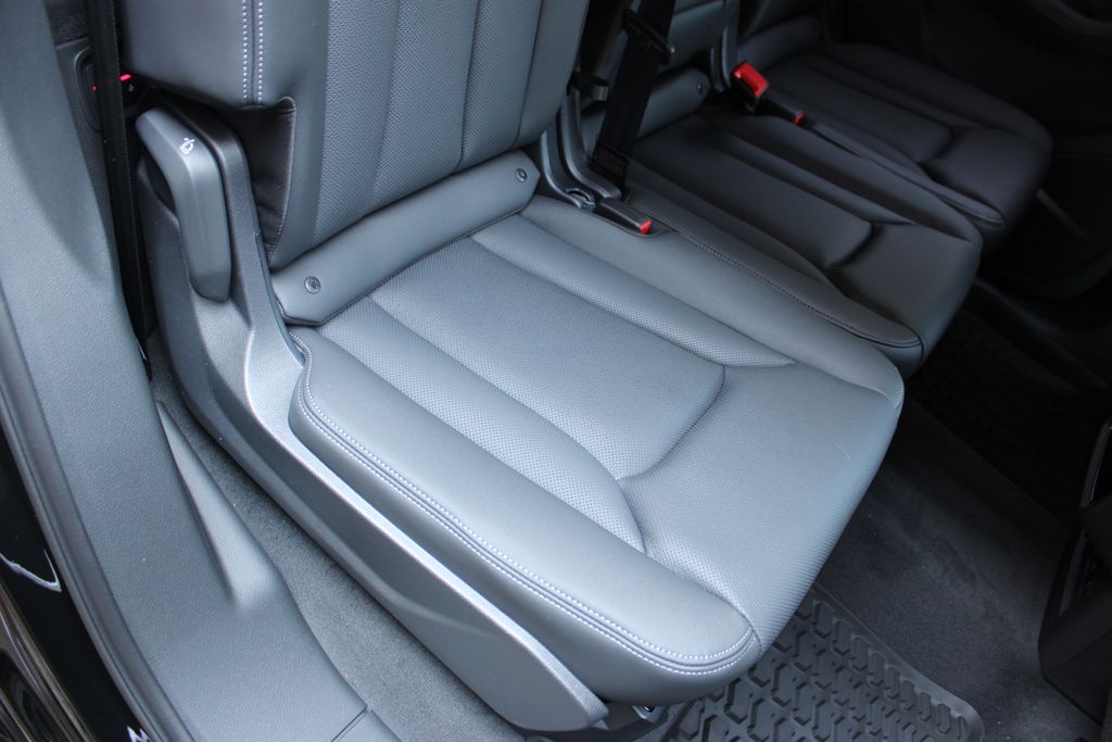 2025 Audi Q7 Premium Plus Image 19 of 57