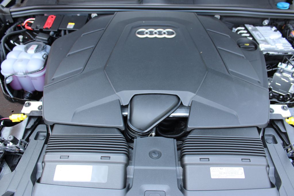 2025 Audi Q7 Premium Plus Image 11 of 57