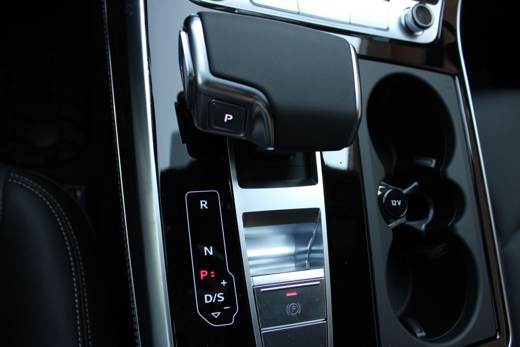 2025 Audi Q7 Premium Plus Image 40 of 57