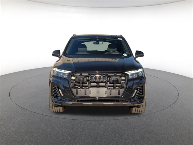 2025 Audi Q7 Prestige Image 2 of 19