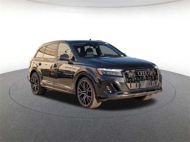 2025 Audi Q7 Prestige Image 3 of 19