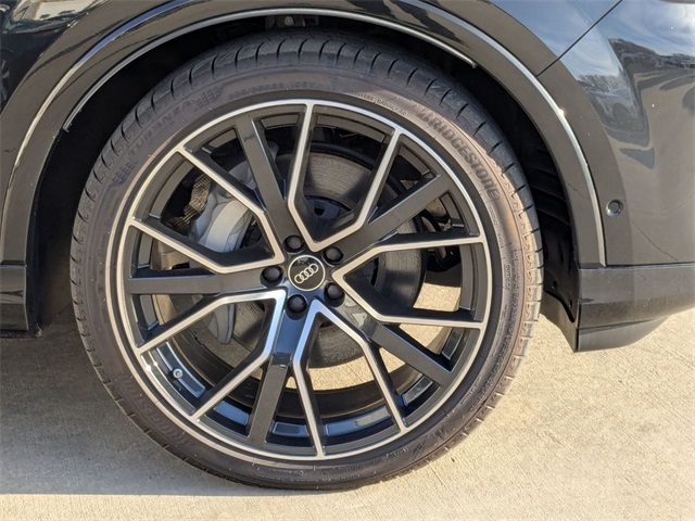2025 Audi Q7 Prestige Image 10 of 19