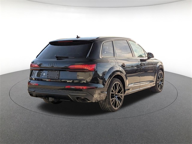 2025 Audi Q7 Prestige Image 5 of 19