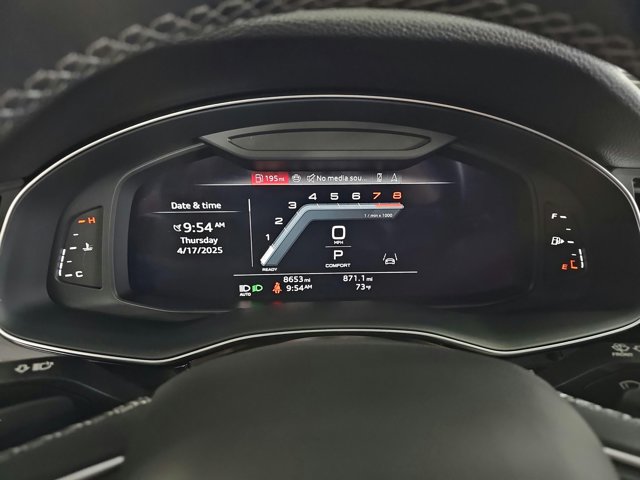 Vehicle image 13 of 28