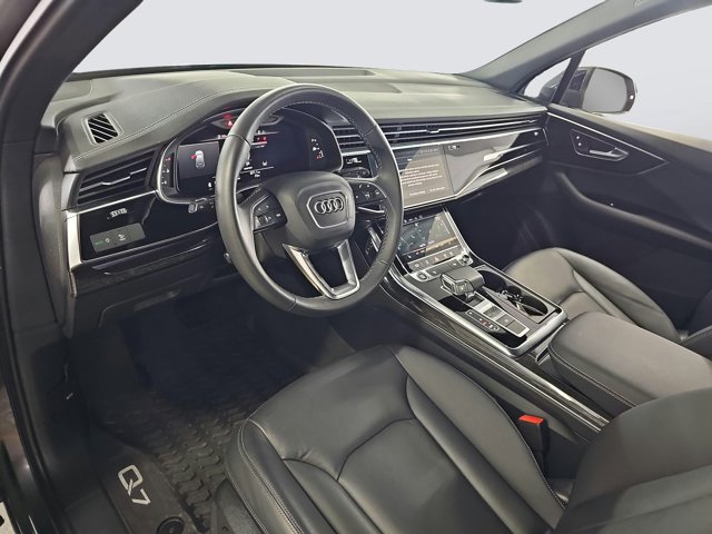 Vehicle image 9 of 28