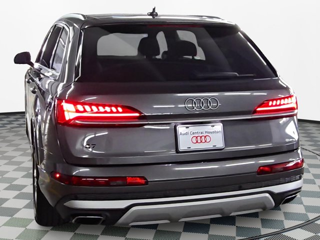 Vehicle image 7 of 28