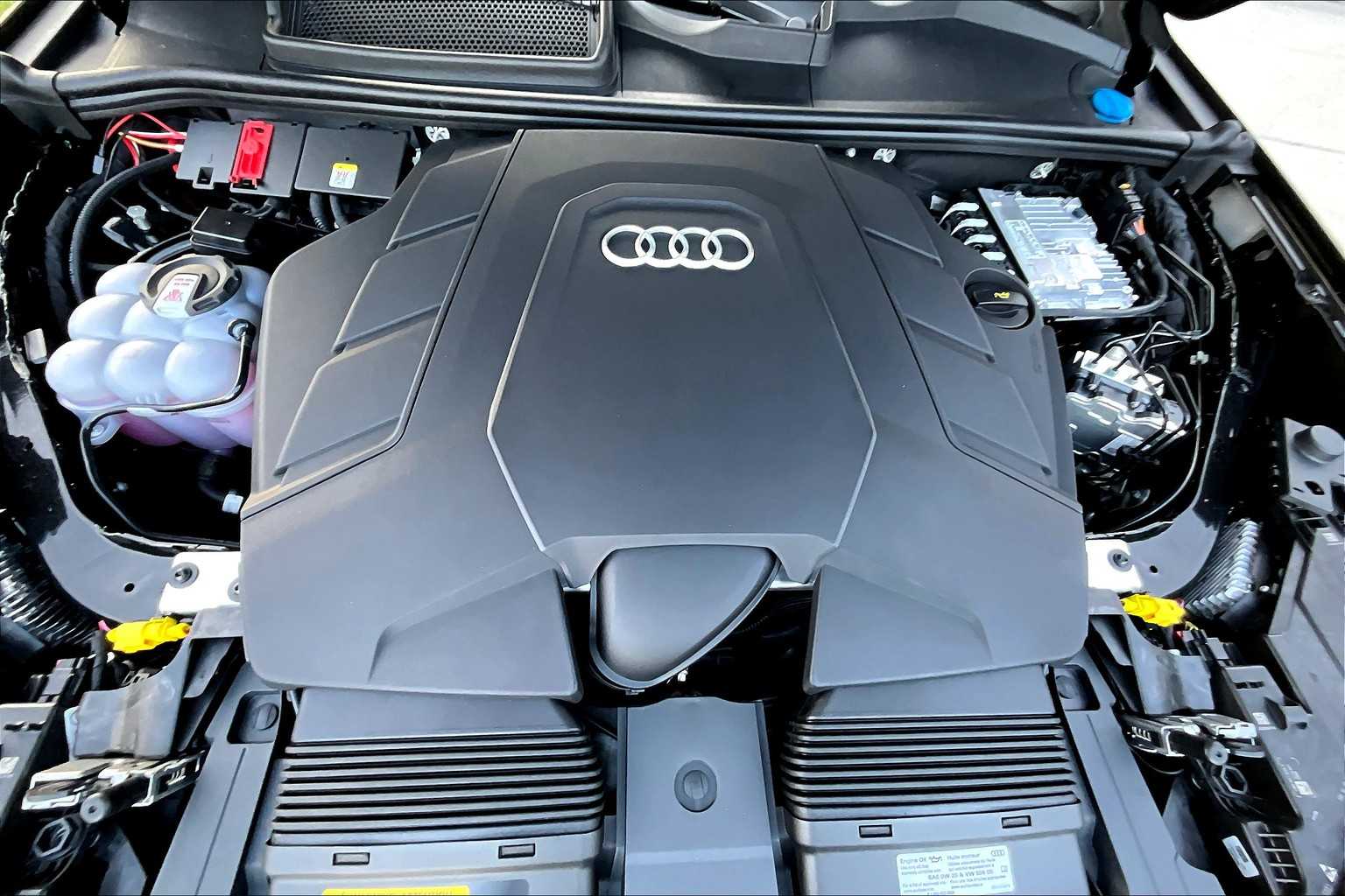 2025 Audi Q7 Premium Plus Image 6 of 20